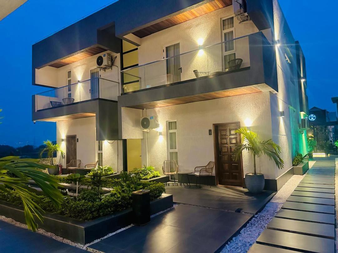 H&H Hotel Kinshasa Esterno foto