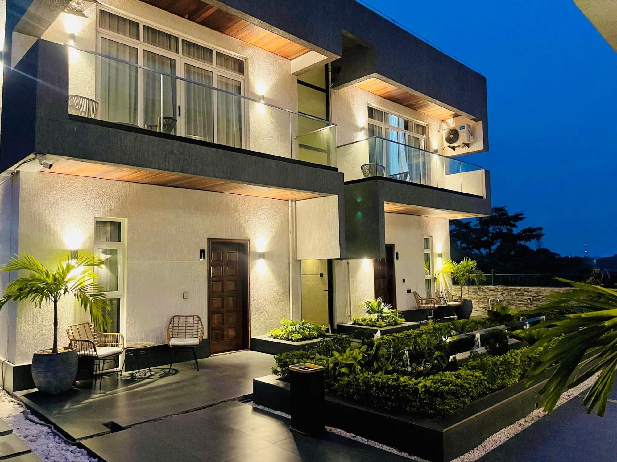 H&H Hotel Kinshasa Esterno foto